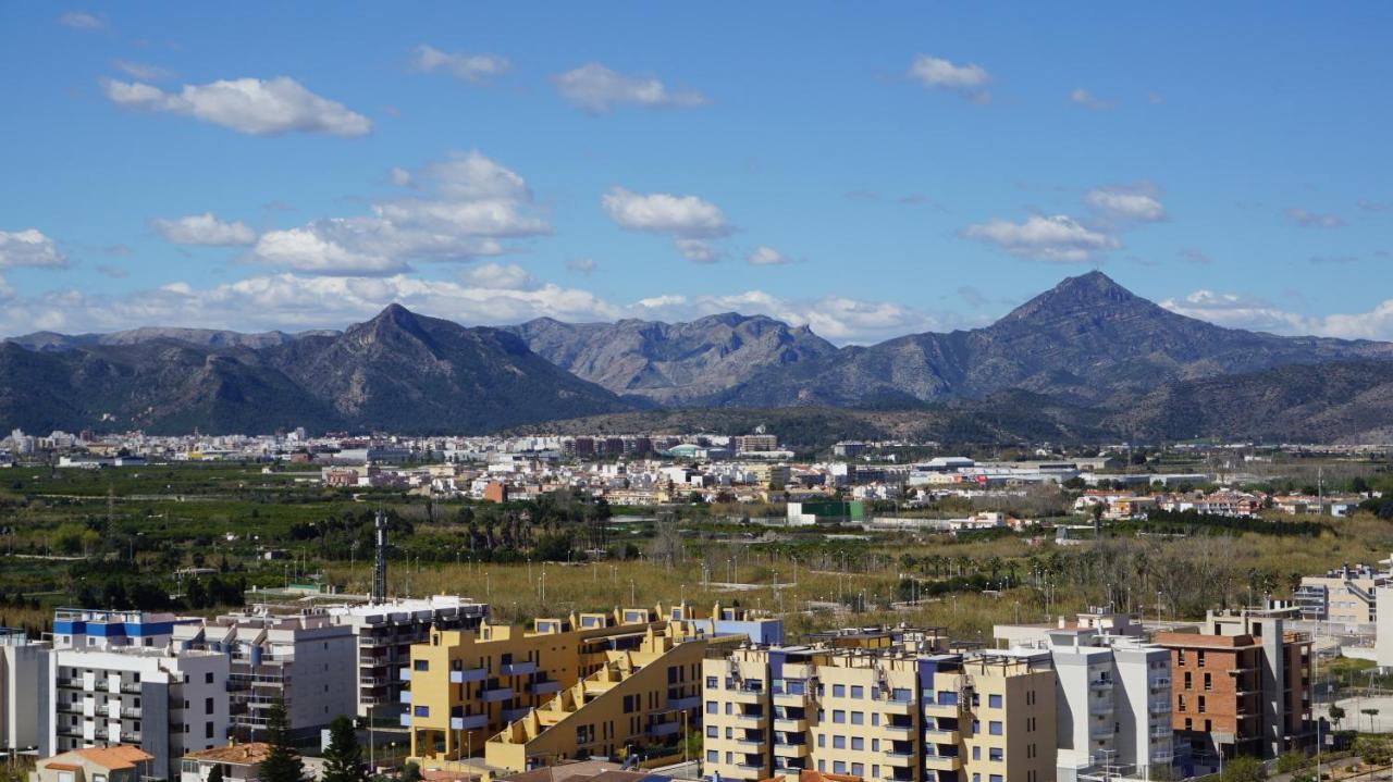 Apartment Balcon Al Mar